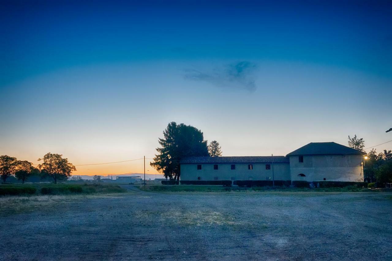 Agriturismo Cascina Graziosa Cameriano Экстерьер фото