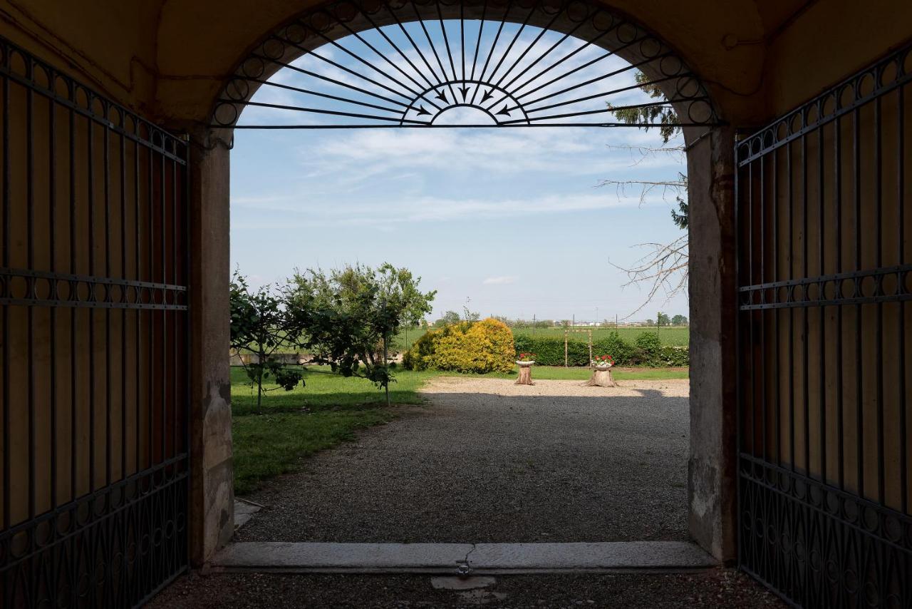 Agriturismo Cascina Graziosa Cameriano Экстерьер фото